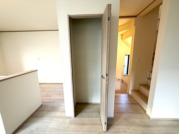 キッチン和の収納はパントリーにも○