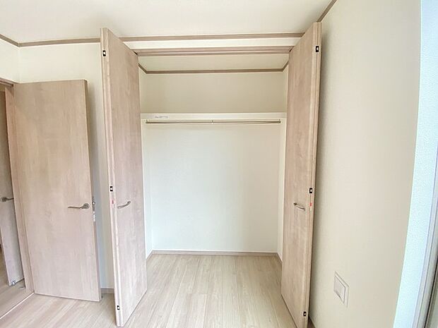 全居室収納スペース付きの物件です。