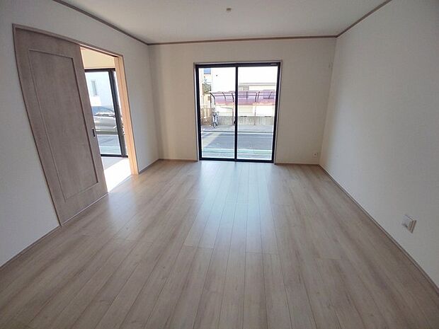 快適性とゆとりをデザインした広々リビング 