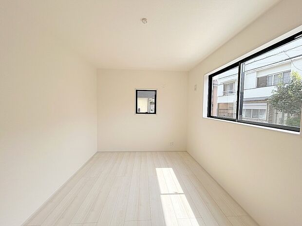 完成済み、実物をじっくりチェックできます。 