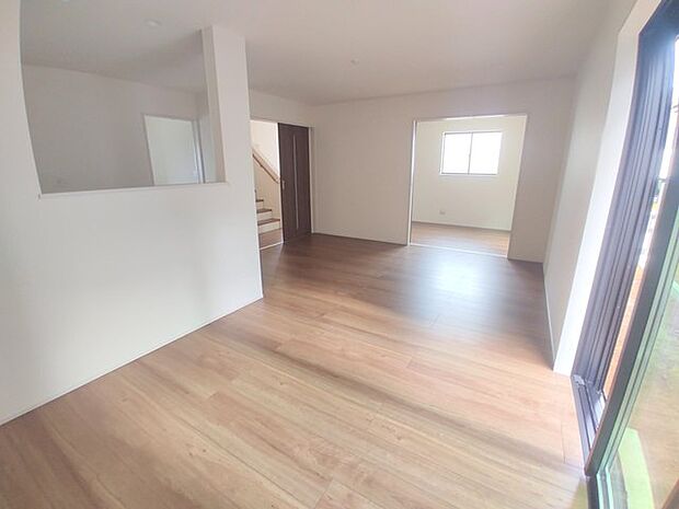 家族団らんの時間も増えそうな、くつろぎのLDK。