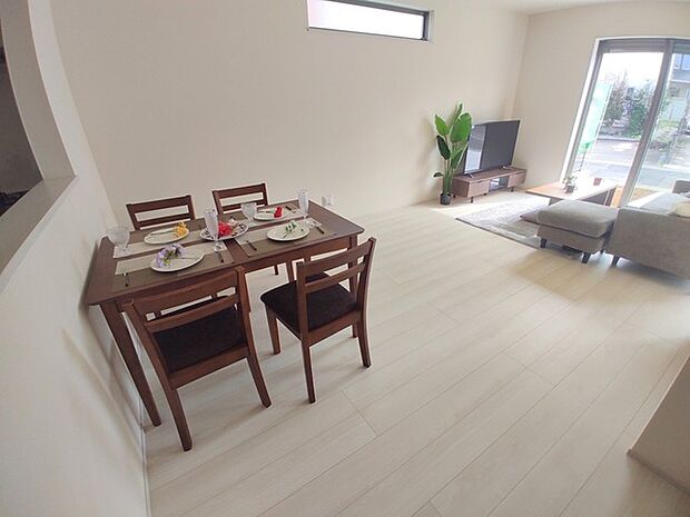 家族団らんの時間も増えそうな、くつろぎのＬＤＫ。 