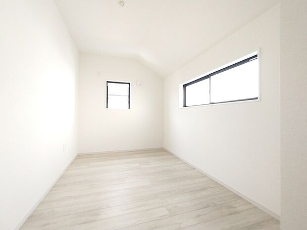 完成済み、実物をじっくりチェックできます。