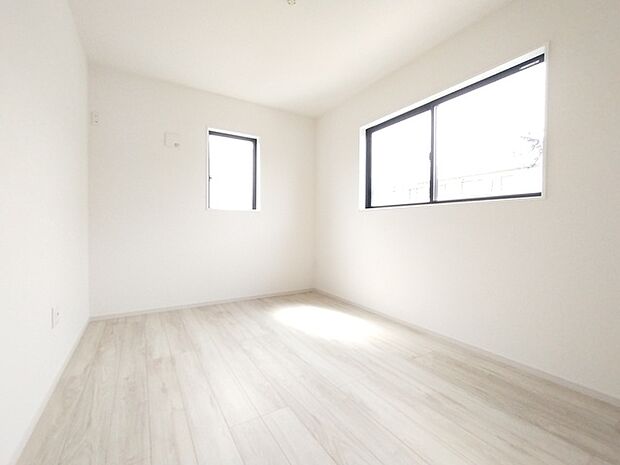 完成済み、実物をじっくりチェックできます。 