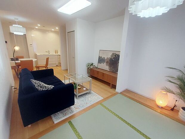 お子様にとっていいお昼寝空間になる和室は、ぜひリビングのお隣で。 