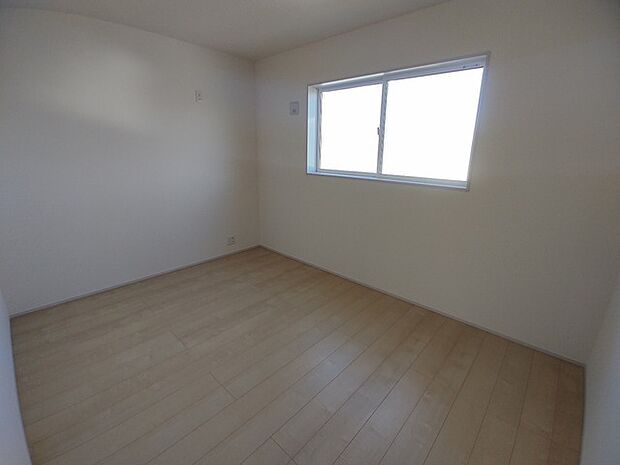 子供部屋には丁度良い洋室。