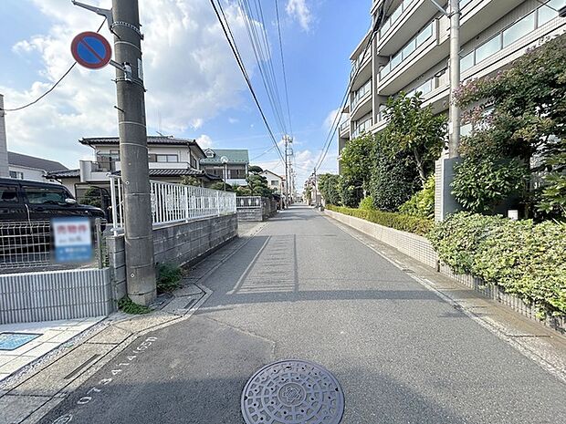 閑静な住宅地で、小さなお子様がいるご家族にも安心。