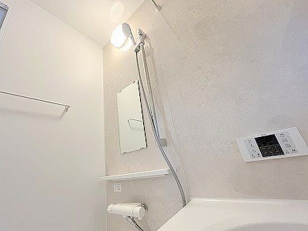 是非、足を伸ばして入って欲しい一坪タイプのユニットバス。疲れの取れ方が違うかも。 