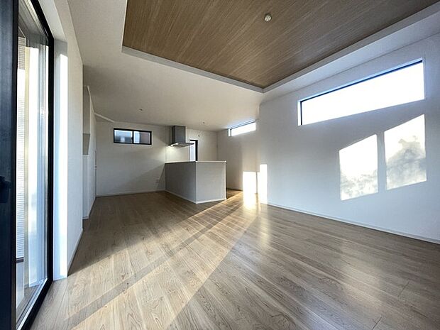 家族団らんの時間も増えそうな、くつろぎのLDK。