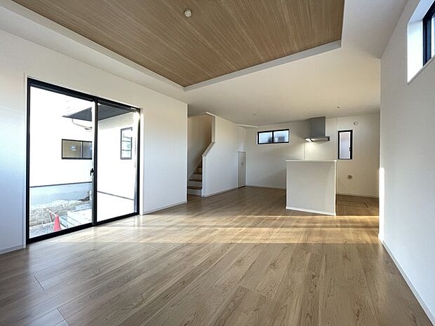 開放感と採光にこだわった、19帖のＬＤＫ。 