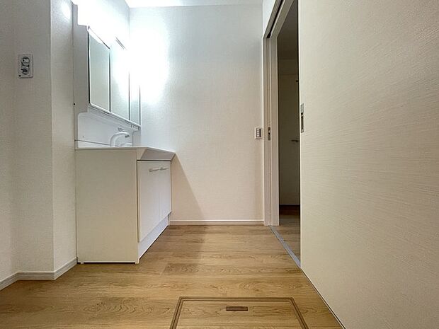 脱衣所は目覚めのスイッチが入る場所ですね。 