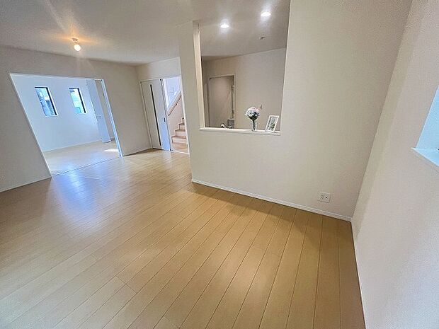 開放感と採光にこだわった、15.5帖のLDK。