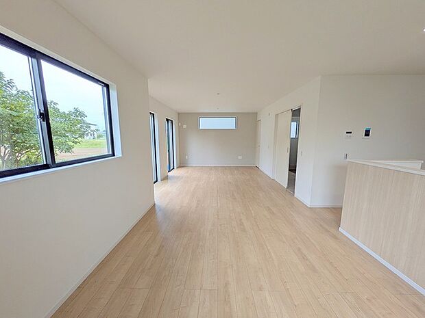 開放感と採光にこだわった、22帖のＬＤＫ。 