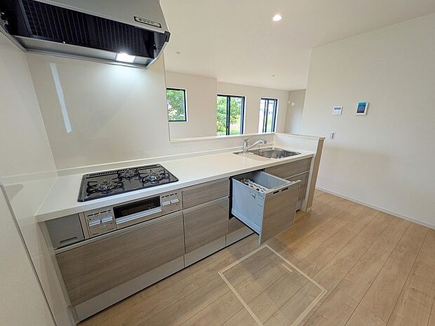 家族団らんの時間も増えそうな、くつろぎのLDK。