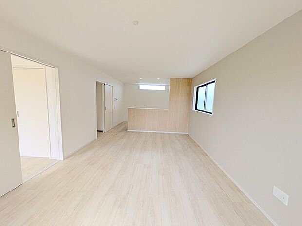 開放感と採光にこだわった、17帖のLDK。