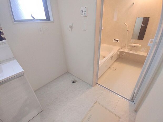 脱衣所は目覚めのスイッチが入る場所ですね。