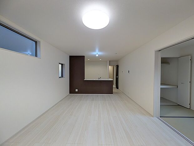 完成済み、実物をじっくりチェックできます。