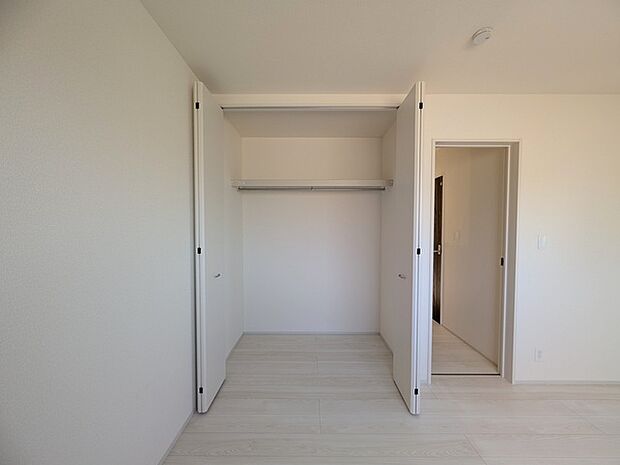部屋ごとに設けた収納は、住みやすさへのこだわり。 
