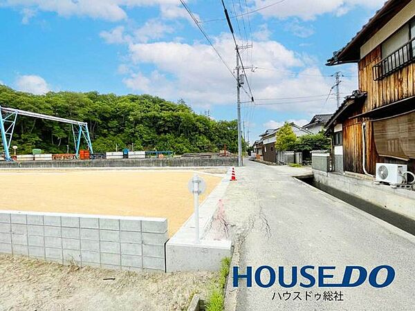 南向きで日当たり良好な土地となっています♪