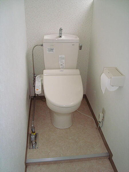 温水便座”