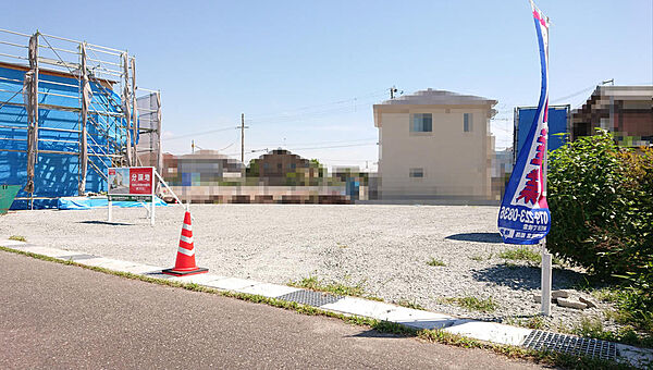 近くに公園や小学校がある子育てにも嬉しい立地