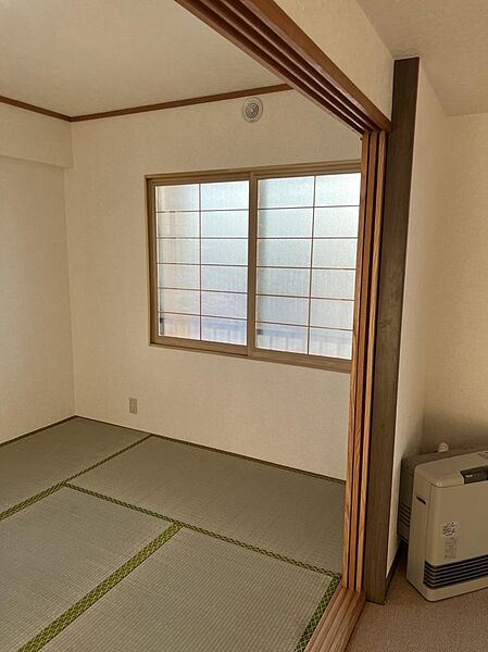 apartment 北海道釧路市浪花町１２丁目3
地図を見る