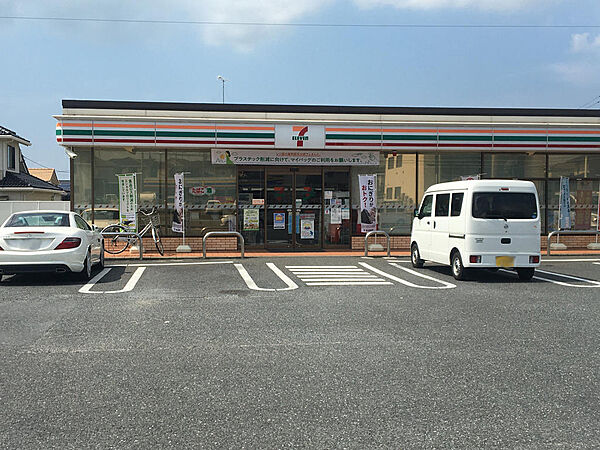 セブンイレブン木更津請西南店   距離:約818ｍ