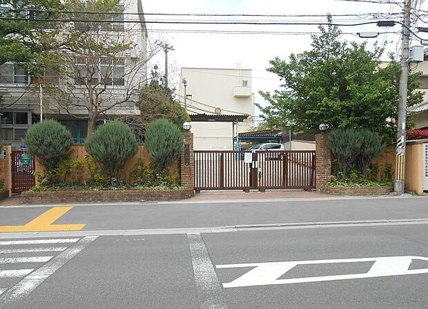 施設名: 京都市立勧修小学校現地からの距離: 1126m
