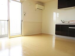 Sky ルーム III 205 2階1LDKのリビング/ダイニング