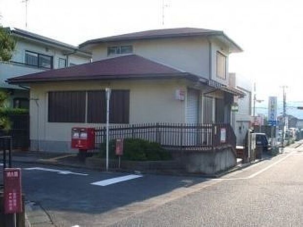 横須賀岩戸郵便局横須賀岩戸郵便局 400m