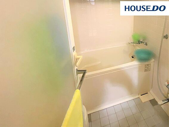 白を基調とした...