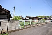 総合運動場も近く、ウォーキングやランニングも　