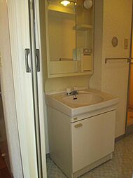 伊勢屋ビル 501 4階2LDKの室内