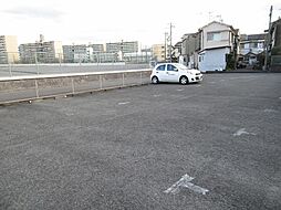 氏本第二モータープール