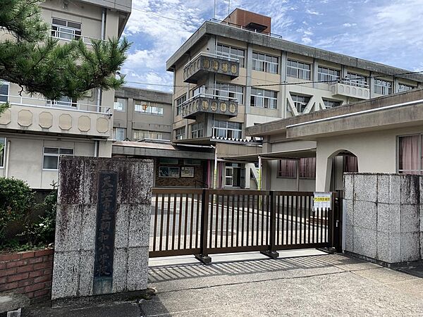 天理市立朝和小学校までは徒歩25分