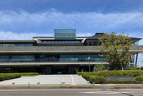 阿南市役所 686m