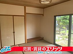 愛知郡愛荘町愛知川〜風通し日当たり良好〜駐車2台 4LDKのリビング/ダイニング