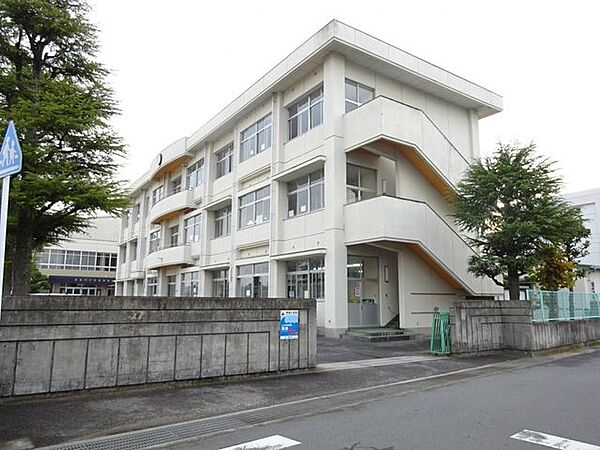 西条市立壬生川小学校 409m