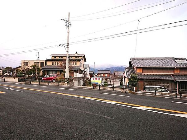 前面道路含む現地写真