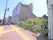 黒崎駅から徒歩12分です。