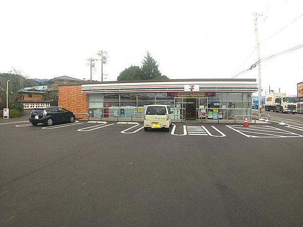 セブンイレブン飯田座光寺店 550m