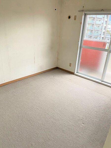住む人のこだわりを活かす洋室です。お好きにアレンジしてください。