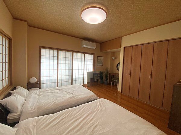 3階洋室約10帖。和室を洋室に変更しております。