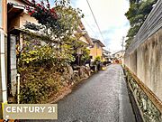 交通量の少ない閑静な住宅街