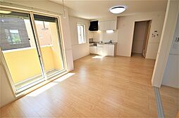 アルシオーネ 1階1LDKのリビング/ダイニング