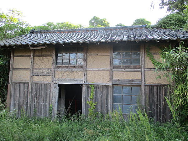 敷地内建物