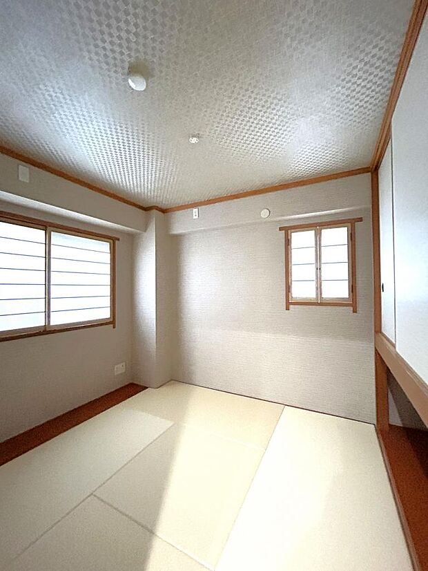 和室は、障子と襖をリフォームしております。