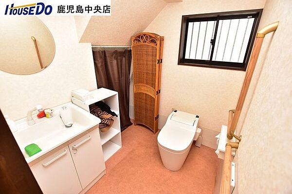 【1階トイレ】