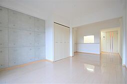 レグルス北目町 4階1DKのリビング/ダイニング