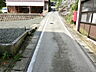 リビング/ダイニング：前面道路
